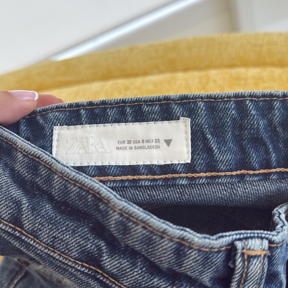 STUNNING ZARA Rose Sparkly beaded jeans - Picture 5 of 9